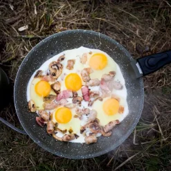 Trakker Armolife Marmor Kochtopf Und Pfanne -Natur Camping Leben trakker armolife marble cookset 2 1.jpg