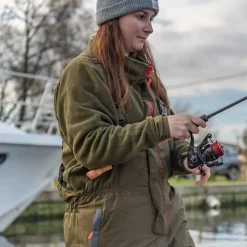 Trakker Core Dreiteiliger Winteranzug -Natur Camping Leben trakker core 3 piece winter suit in use 4